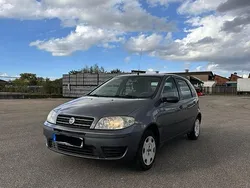 Silber Gebraucht 2003 Fiat Punto Kleinwagen | 650 € (Guter Preis)