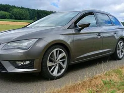 Grau Gebraucht 2014 Seat Leon FR Limousine | 10.000 € (Fairer Preis)