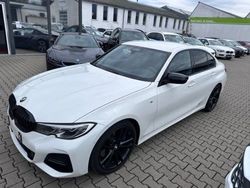 Weiss Gebraucht 2019 BMW 330 M Sport Limousine | 45.397 €