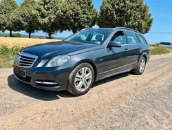 Grau Gebraucht 2012 Mercedes E350 Avantgarde Kombi | 12.650 € (Superpreis)