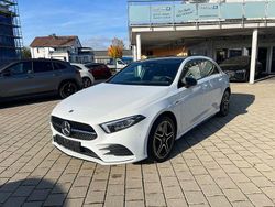Weiß Gebraucht 2021 Mercedes A250 AMG Limousine | 27.900 € (Fairer Preis)