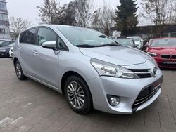 Silber Gebraucht 2016 Toyota Verso Van / Kleinbus | 9.999 € (Guter Preis)