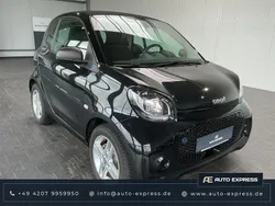 Schwarz Gebraucht 2023 Smart ForTwo Electric Drive Coupé | 11.490 € (Guter Preis)