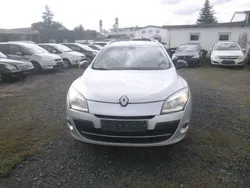 Grau Gebraucht 2012 Renault Mégane GrandTour Bose Edition Kombi | 1.550 € (Fairer Preis)