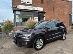 Grau Gebraucht 2016 VW Tiguan LOUNGE SUV | 15.950 €