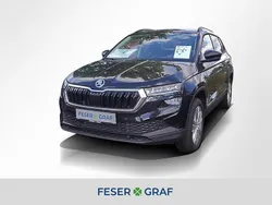 Blackmagic perleffekt Neu 2025 Skoda Karoq Selection SUV | 37.870 € (Fairer Preis)