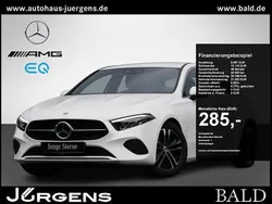 Weiss unilack polarweiss Gebraucht 2023 Mercedes A200 Advanced Limousine | 30.290 € (Fairer Preis)