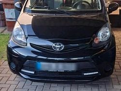 Schwarz Gebraucht 2014 Toyota Aygo X-play Kleinwagen | 4.800 € (Guter Preis)