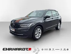 Uranograu Gebraucht 2022 VW Tiguan Life SUV | 26.490 € (Fairer Preis)