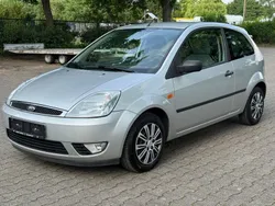 Silber Gebraucht 2003 Ford Fiesta Ghia Kleinwagen | 3.398 € (Fairer Preis)