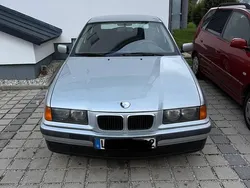 Silber Gebraucht 1997 BMW 316 Compact Kleinwagen | 1.500 € (Fairer Preis)