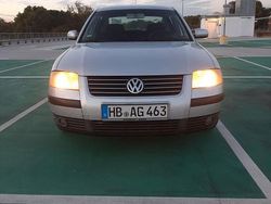 Silber Gebraucht 2002 VW Passat Comfortline Limousine | 2.900 € (Fairer Preis)