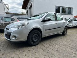 Silber Gebraucht 2010 Renault Clio III Limousine | 1.999 € (Guter Preis)