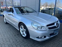 Iridiumsilber metalliclack Gebraucht 2010 Mercedes SL300 Cabrio | 29.950 €