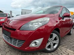 Rot Gebraucht 2011 Renault Grand Scénic III Van / Kleinbus | 5.990 € (Fairer Preis)