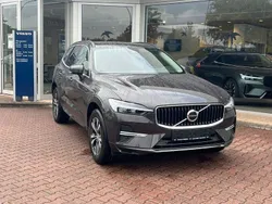 Grau Gebraucht 2022 Volvo XC60 Momentum SUV | 31.790 € (Superpreis)