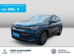 Nightshade blue metallic Gebraucht 2024 VW Tiguan Life SUV | 39.930 € (Teuer)