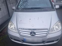 Silber Gebraucht 2009 Mercedes A180 Avantgarde Kleinwagen | 1.500 € (Fairer Preis)