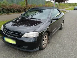 Schwarz Gebraucht 2006 Opel Astra Cabriolet Cabrio | 1.400 €