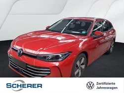 Chilirot metallic (metallic) Gebraucht 2025 VW Passat Elegance Limousine | 36.450 € (Superpreis)