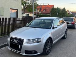 Silber Gebraucht 2006 Audi A3 Sport Limousine | 11.800 € (Etwas zu teuer)