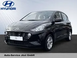 Met (schwarz Gebraucht 2023 Hyundai i10 Trend Kleinwagen | 15.690 € (Guter Preis)