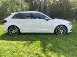 Weiß Gebraucht 2014 Audi A3 Sport Limousine | 11.250 € (Fairer Preis)