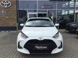 Weiß Neu 2025 Toyota Yaris Hybrid Limousine | 27.490 € (Fairer Preis)