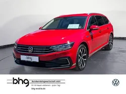Rot Gebraucht 2022 VW Passat GTE Kombi | 20.990 € (Guter Preis)