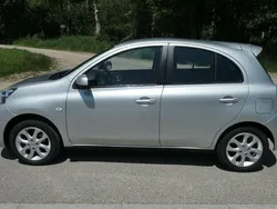 Silber Gebraucht 2013 Nissan Micra Tekna Kleinwagen | 7.900 € (Etwas zu teuer)