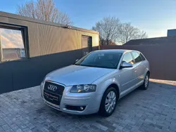 Eissilber metallic Gebraucht 2008 Audi A3 Sportback Attraction Limousine | 4.400 € (Fairer Preis)