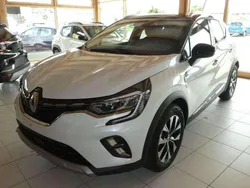 Perlmuttweiß Gebraucht 2023 Renault Captur Techno SUV | 23.990 € (Fairer Preis)