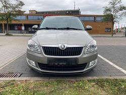 Silber Gebraucht 2013 Skoda Fabia Fresh Limousine | 5.200 € (Fairer Preis)