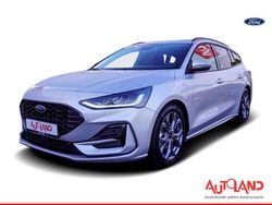 Moondustsilvermet. Gebraucht 2025 Ford Focus ST-Line Kombi | 25.950 € (Guter Preis)