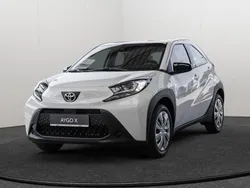 Weiß Neu 2025 Toyota Aygo Play Kleinwagen | 18.390 €