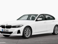 Weiß Gebraucht 2025 BMW 318 Comfort Edition Limousine | 33.990 € (Superpreis)
