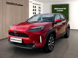 Rot Gebraucht 2021 Toyota Yaris Cross Team SUV | 22.990 € (Fairer Preis)