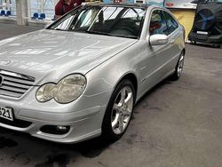 Grau Gebraucht 2006 Mercedes C180 Sport Edition Coupé | 2.000 € (Fairer Preis)