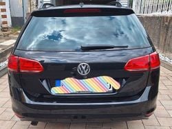 Schwarz Gebraucht 2016 VW Golf VII Trendline Kombi | 8.250 € (Etwas zu teuer)