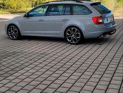Grau Gebraucht 2015 Skoda Octavia RS Kombi | 14.299 € (Fairer Preis)