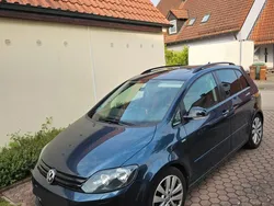 Blau Gebraucht 2012 VW Golf Plus Match Van / Kleinbus | 4.200 € (Etwas zu teuer)