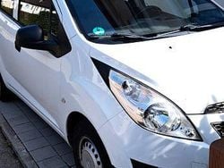 Weiß Gebraucht 2011 Chevrolet Spark Kleinwagen | 1.200 € (Superpreis)