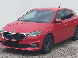 Velvetrot metallic Gebraucht 2023 Skoda Fabia Style Limousine | 19.950 € (Guter Preis)