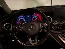 Weiß Gebraucht 2018 Mercedes V250 Edition Van / Kleinbus | 41.900 € (Guter Preis)
