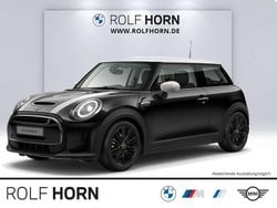 Midnight black metallic Gebraucht 2023 Mini Cooper SE Classic Kleinwagen | 18.180 € (Guter Preis)