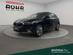 Schwarz magic perleffekt Gebraucht 2022 Skoda Fabia Style Limousine | 20.940 € (Teuer)