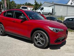 Rot Gebraucht 2019 Alfa Romeo Stelvio Tech Edition SUV | 24.900 € (Guter Preis)