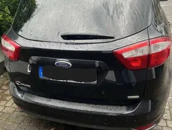 Schwarz Gebraucht 2015 Ford C-MAX Trend Van / Kleinbus | 9.000 €