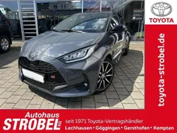 Storm grey/dach mysticschwarz Gebraucht 2025 Toyota Yaris Hybrid Sport Kleinwagen | 34.390 €
