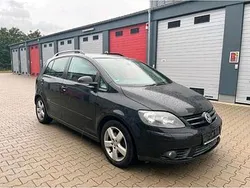 Schwarz Gebraucht 2007 VW Golf Plus Cross Van / Kleinbus | 2.200 € (Etwas zu teuer)
